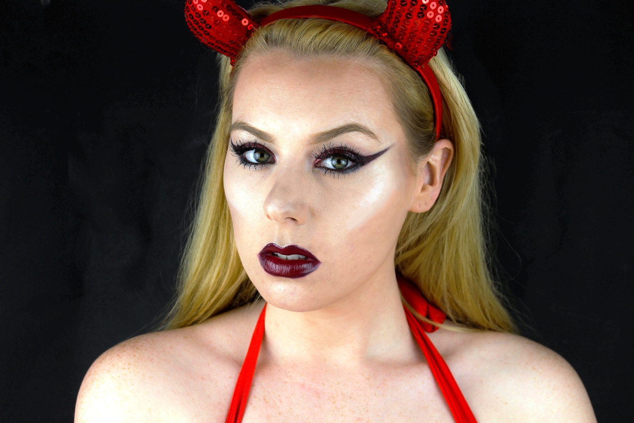 Devil Costume Eye Makeup 20 Devil Halloween Makeup Ideas For Women Flawssy